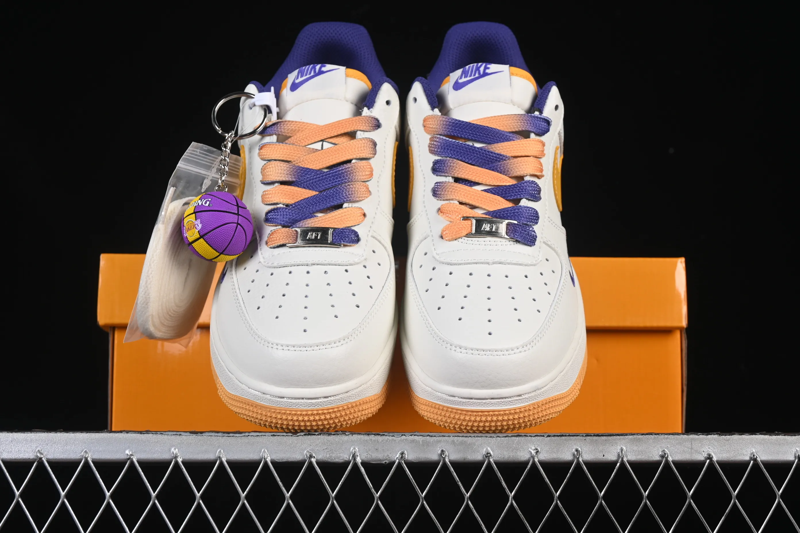 All categories Nk Air Force 1 Air Force series Nk Air Force 1 Low Air Force low-top Nike Air Force 1'07 Low NBA joint Purple Lakers Air Force 1 low-top casual sneakers CS5288-006
